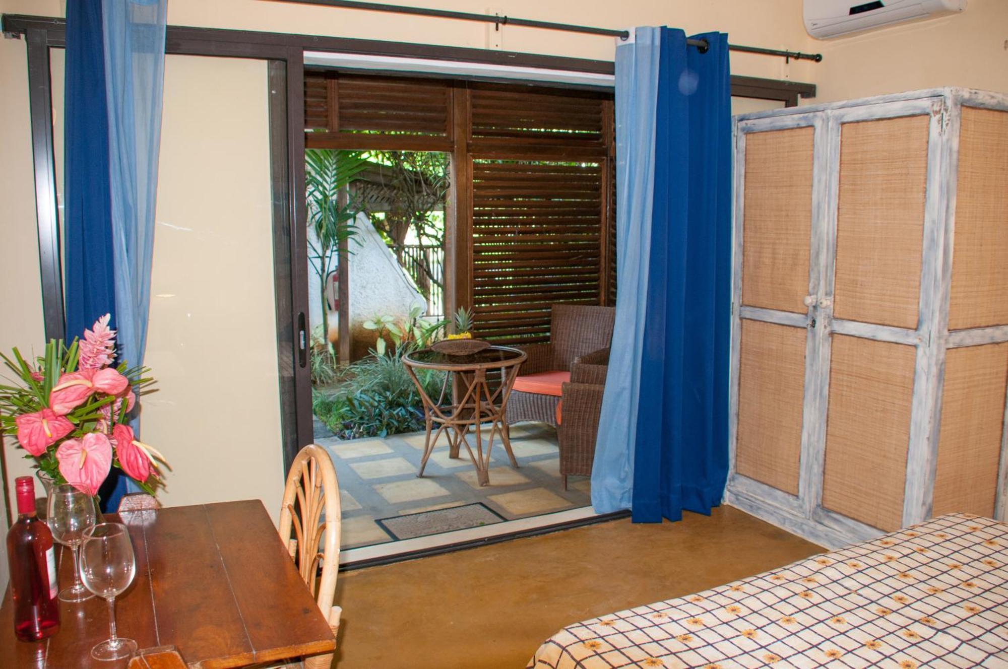 Chantauvent Guest House Blue Bay Phòng bức ảnh