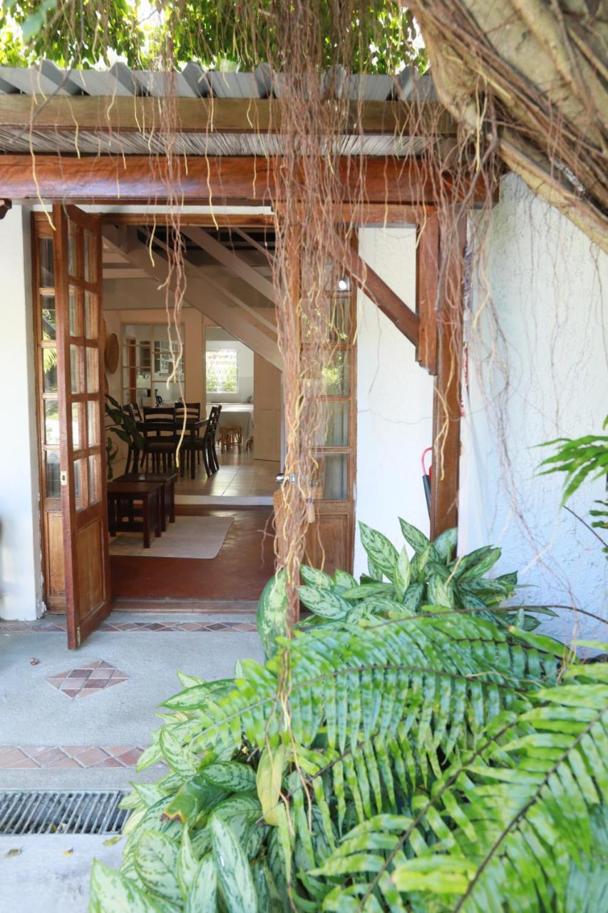 Chantauvent Guest House Blue Bay Ngoại thất bức ảnh